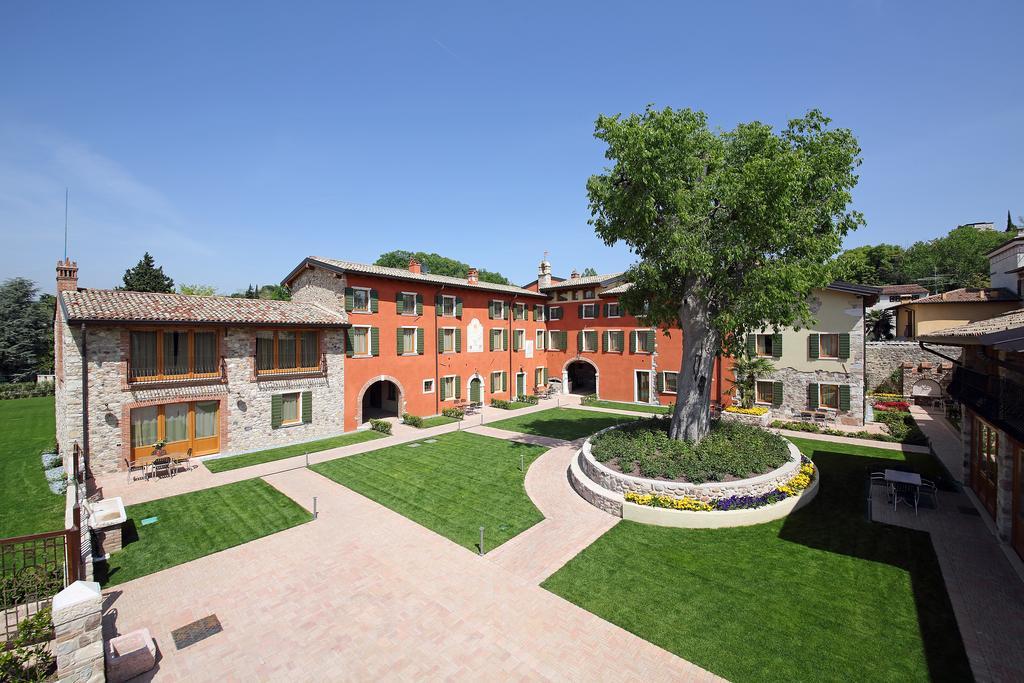 Borgo Mondragon Aparthotel