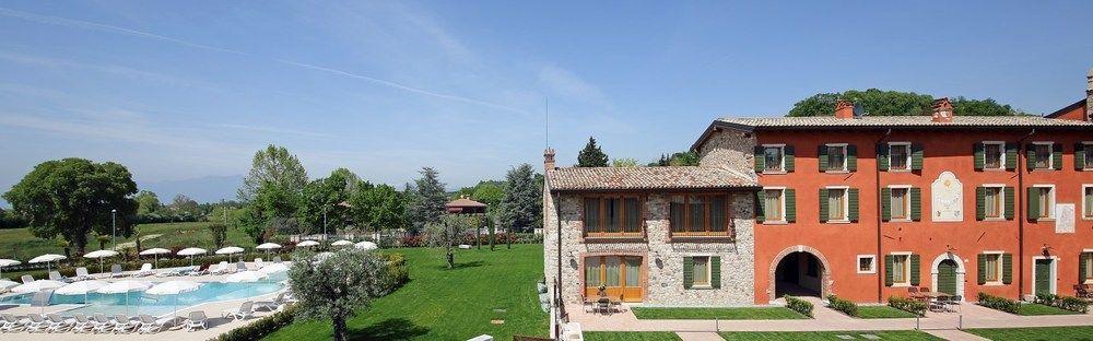 Borgo Mondragon Aparthotel 4*